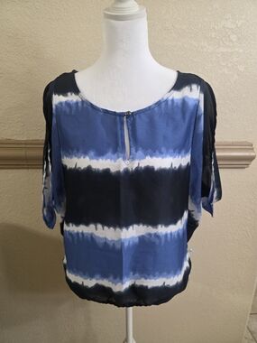 New Striped Blue Tie-Dye Short Sleeve Blouse